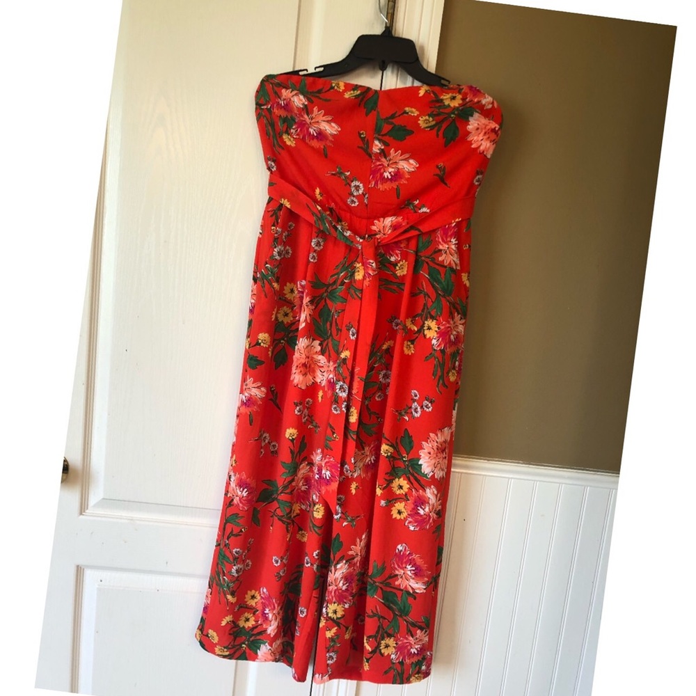 NWOT Floral Pants Romper W Pockets